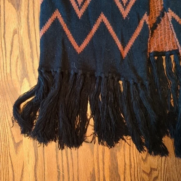 Hot & Delicious colorful tribal knit fringe Boho long open  duster/cardigan sz M - Picture 3 of 14